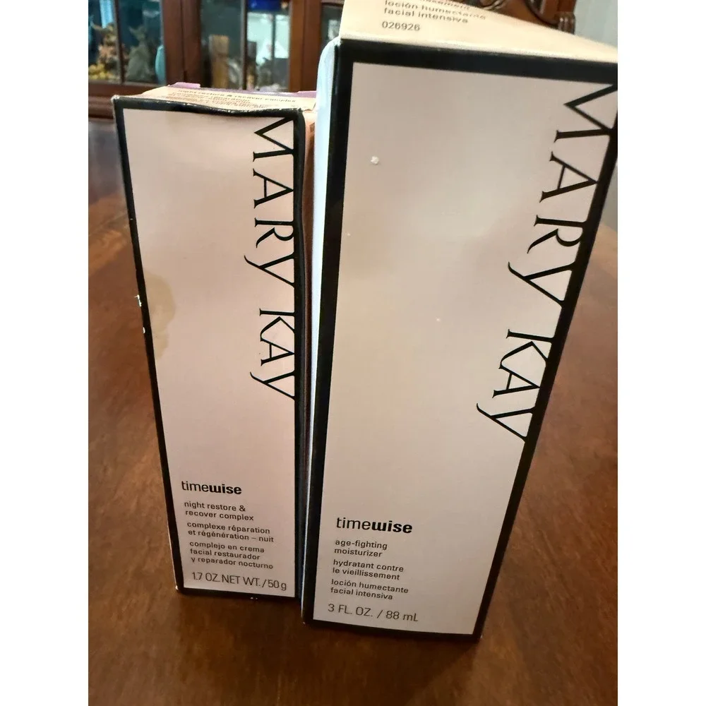Mary Kay TimeWise Age-Fighting Moisturizer & Night Restore Recover Complex Set